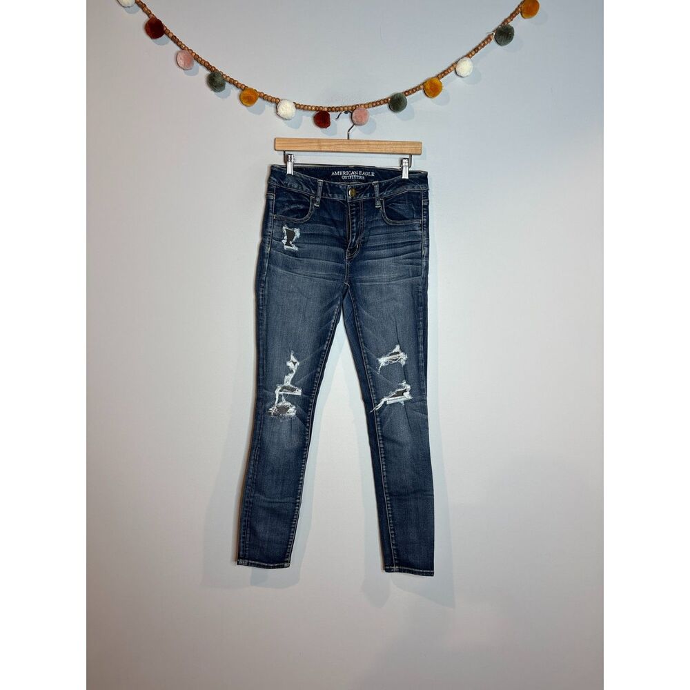 American Eagle distressed Jegging jeans